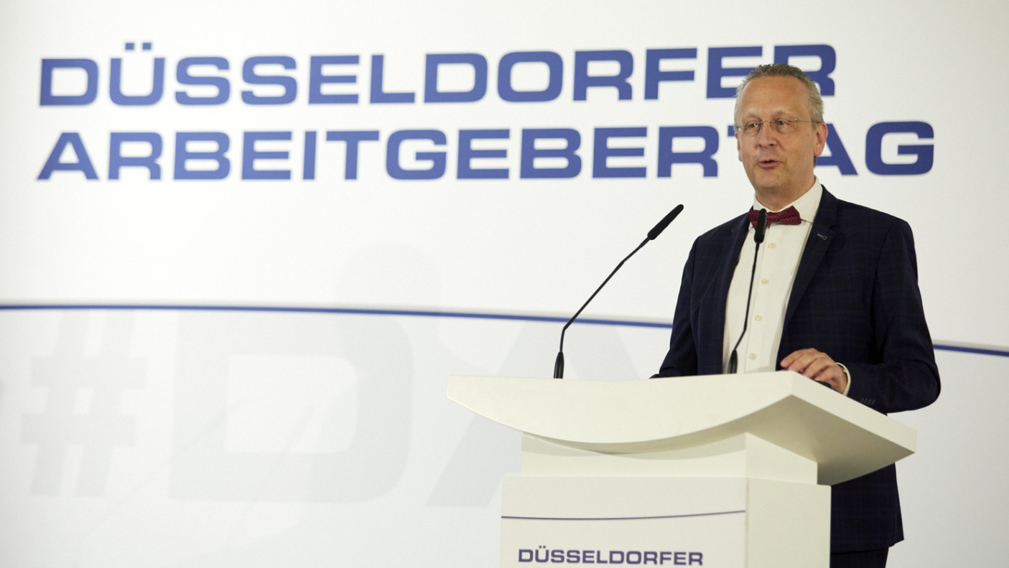 Immer weniger Bankfilialen und Geldautomaten